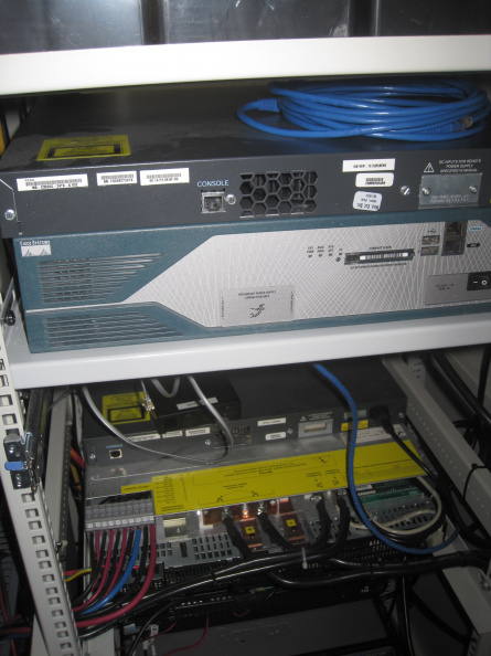 2012-11-28-Cat-Lake-Moves-From-C-Band-Satellite-To-100Mb-Fibre-22.JPG