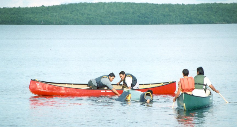 Canoe Rescue Session - Jesse &amp; Bruce observing, Jeff &amp; Jeremy practising the rescue of Conroy &amp; Andrew