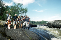 The crew on thefirst portage between Warwick &amp; Kennedy (back row, l-r, Conroy, Andrew, Bruce, Tom, Donald, Jeremy, Tracy, kn