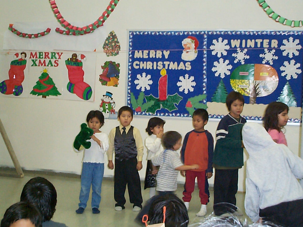 The little ones doing the karokee dance.