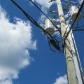 2012-06-21-06-Poplar-Hill-fibre-cable-Pole1-by-Northern-store