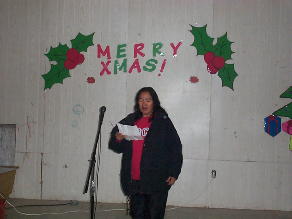 Everyone in the building was singing along with Charlotte Rae with &quot;Silent Night&quot;