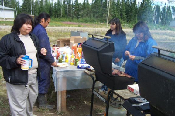 another view of customers and cooks together
