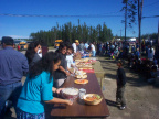 Everybody joins in to have a little snack afterwards.