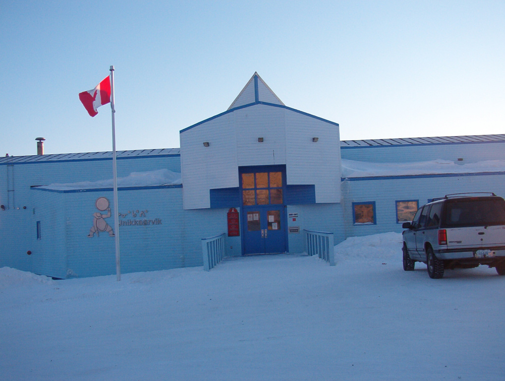 A photo taken outside the library, as I headed back up to the Frobisher Inn.