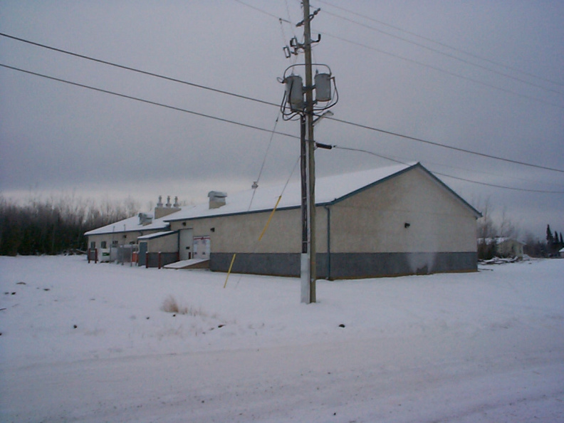 The Poplar Hill business center from the road.