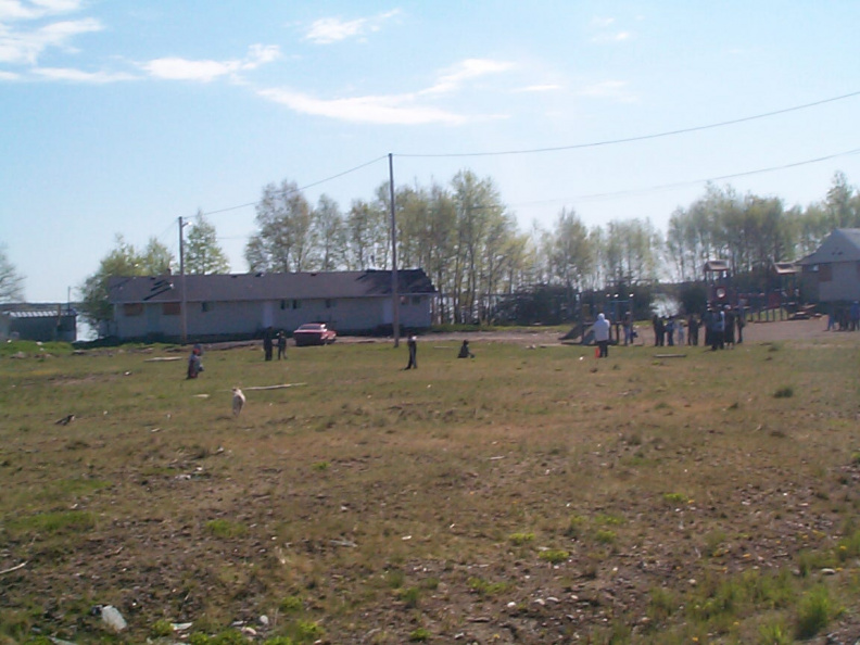 I site to behold as about three dozen youths ran about screaming and playing hard.